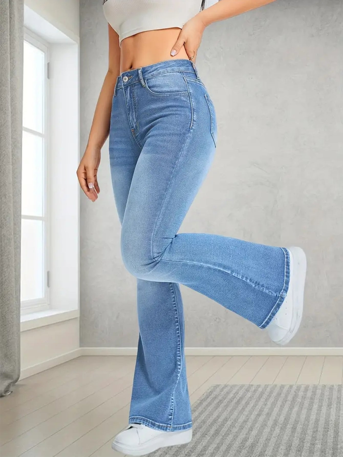 Women's High-Waisted Stretch Flare Jeans, Light Wash Slim Fit Bootcut Denim Pants